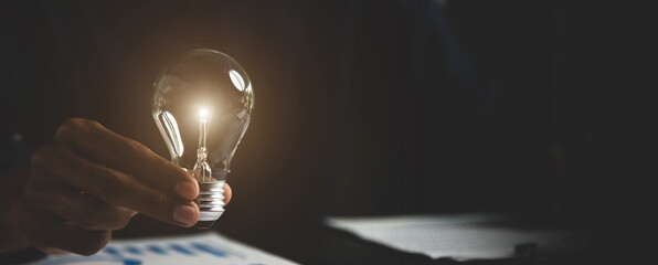 三国和水浒发生时间哪个在前-